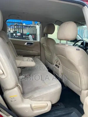 Nissan Pathfinder 2017 Red