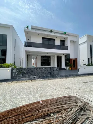 5bdrm Duplex in Chevron for sale