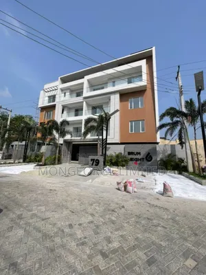 3bdrm Apartment in Lekki Phase 1 for sale