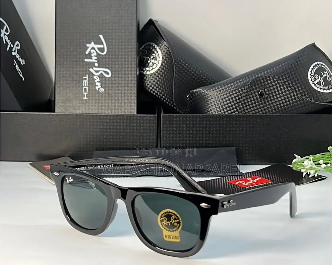 Ray-Ban Wayfarer Sunglasses