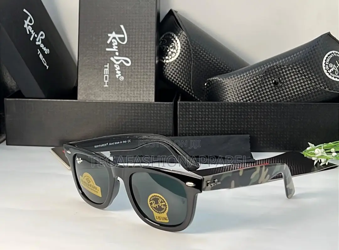 Ray-Ban Wayfarer Sunglasses