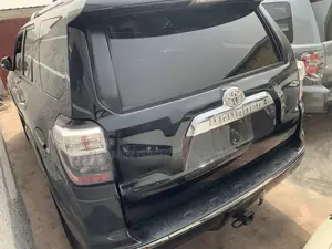 Toyota 4-Runner Limited 4WD 2010 Black
