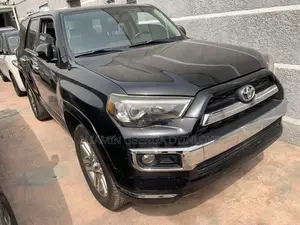 Toyota 4-Runner Limited 4WD 2010 Black