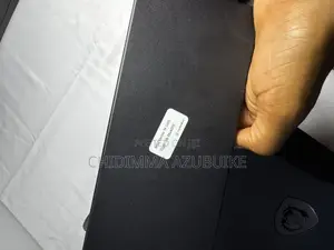 Laptop MSI Vector 17 HX AI A2XWJG 32GB Intel Core i9 SSD 1T