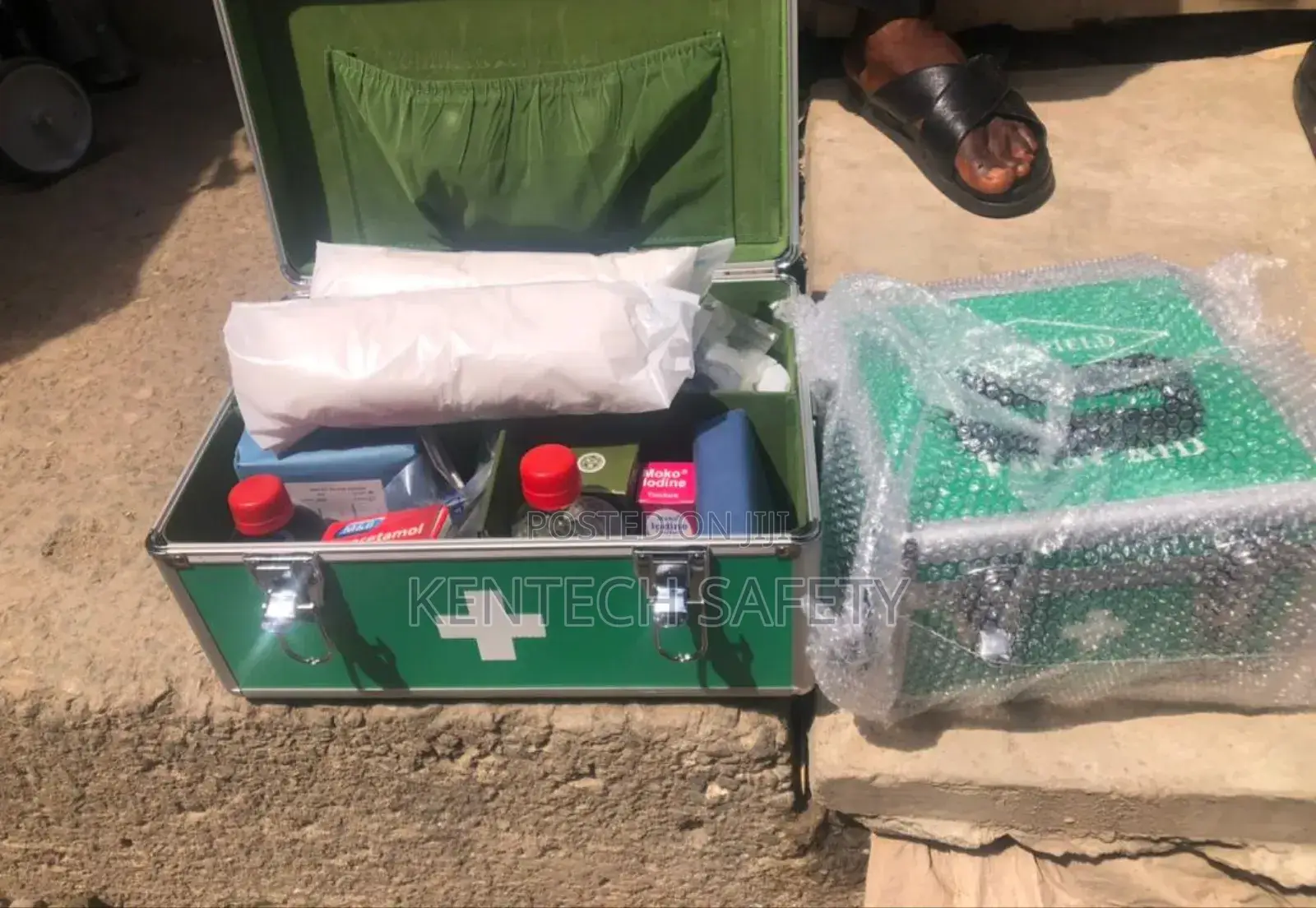 First Aid Box Medium