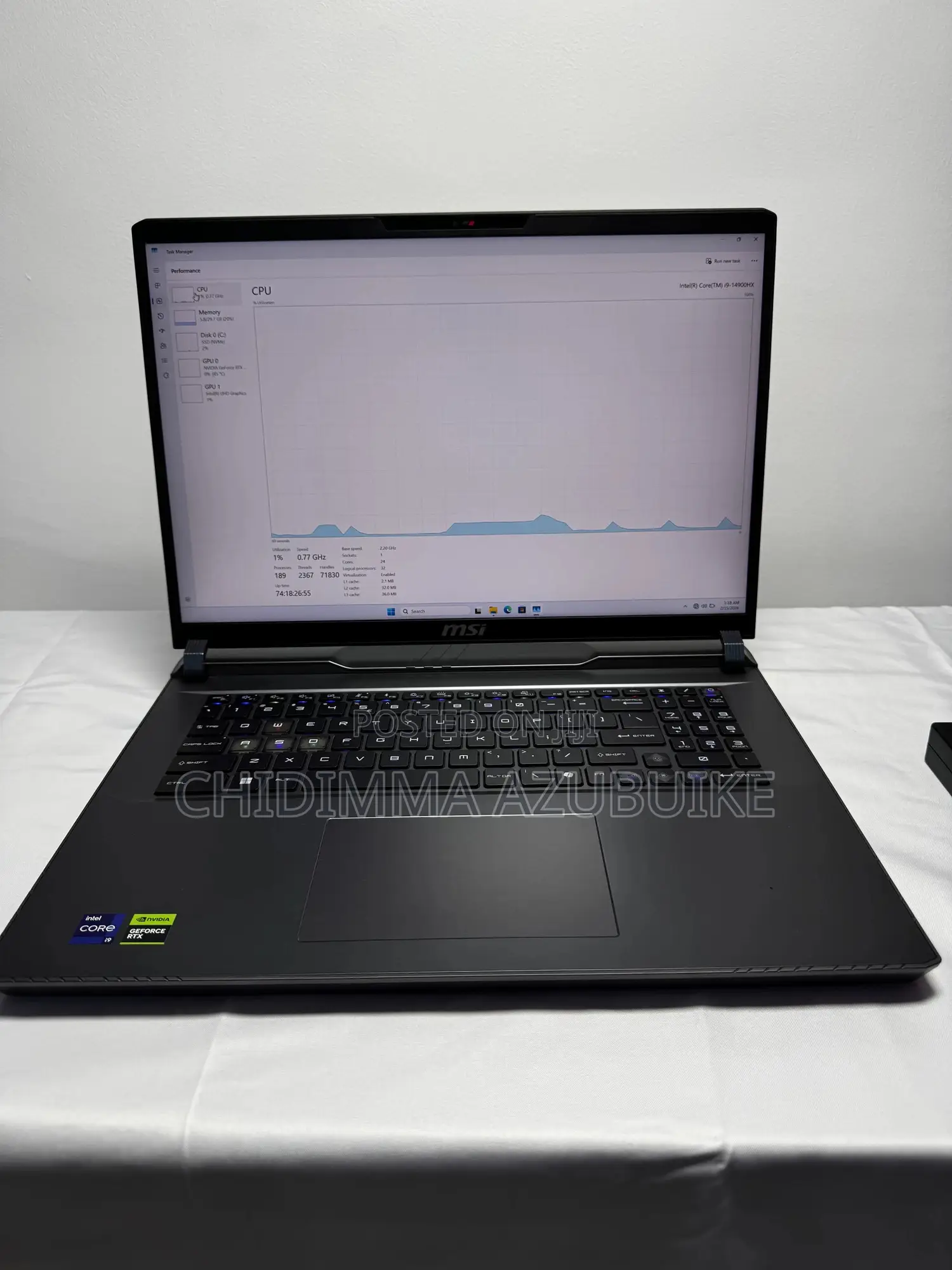 Laptop MSI Vector 17 HX AI A2XWJG 32GB Intel Core i9 SSD 1T