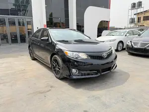 Toyota Camry SE 4dr Sedan (2.5L 4cyl 6A) 2014 Black