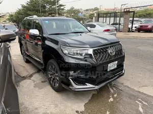 Toyota Land Cruiser Prado 2022 Black