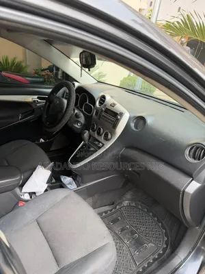 Pontiac Vibe 1.8L 2010 Gray