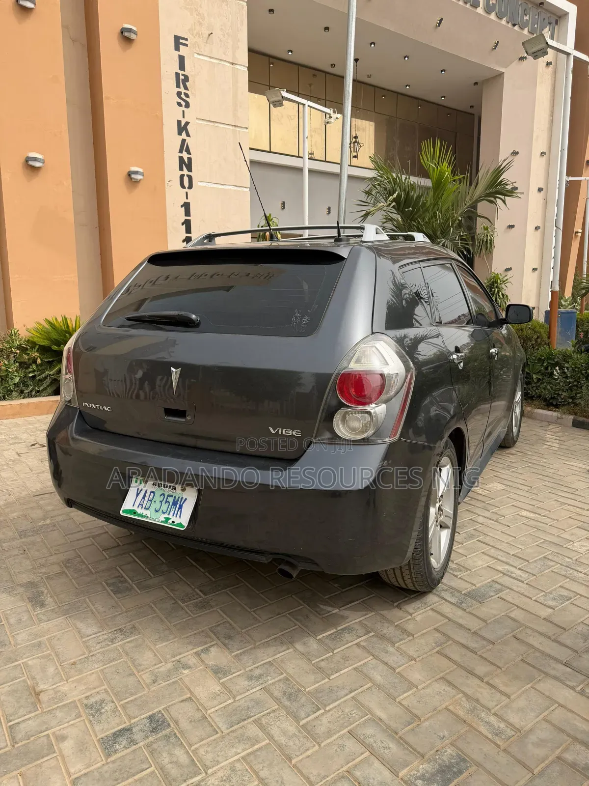 Pontiac Vibe 1.8L 2010 Gray