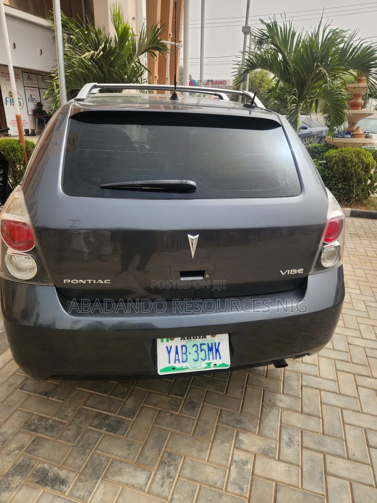 Pontiac Vibe 1.8L 2010 Gray
