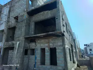 4bdrm Duplex in Ochacho, Life Camp for sale