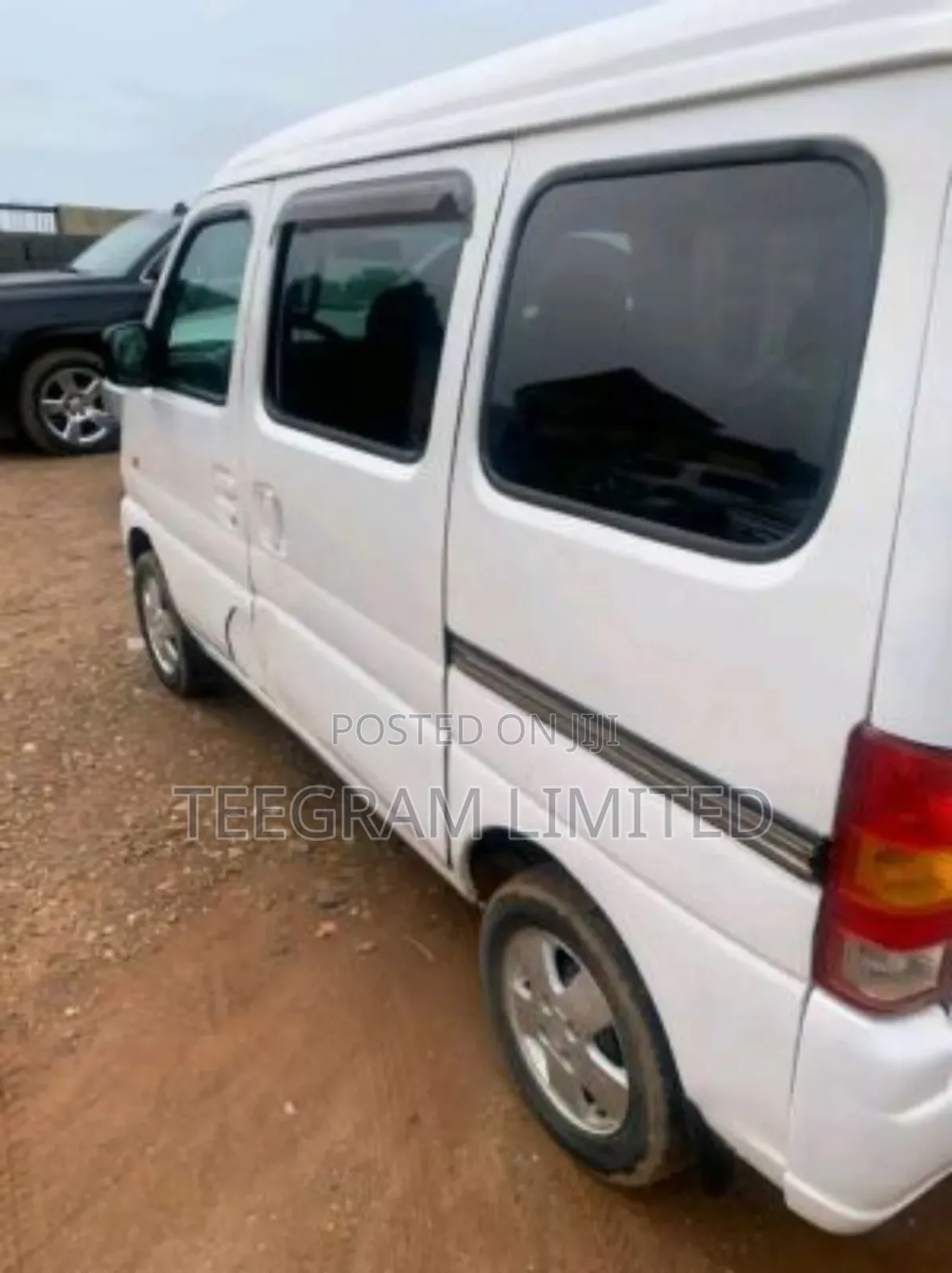 Suzuki APV Minibus 2005 White
