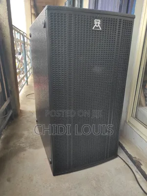 Q-218 CVR Subwoofer
