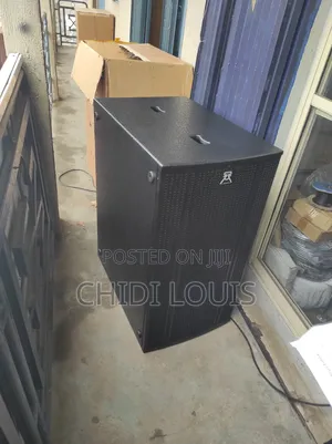 Q-218 CVR Subwoofer
