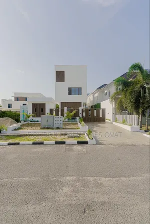 4bdrm Duplex in Pinnock Beach Estate for sale