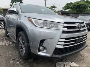 Toyota Highlander 2017 Silver