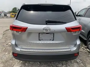 Toyota Highlander 2017 Silver