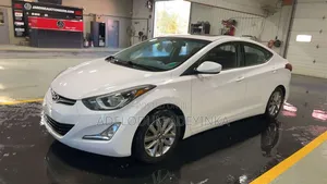 Hyundai Elantra SE Sedan FWD (1.8L 4cyl 6A) 2016 White