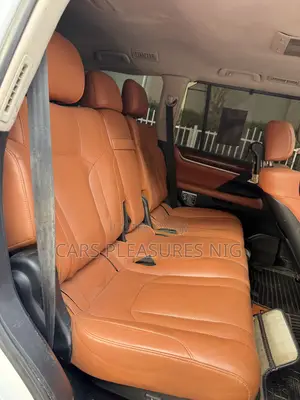 Lexus LX 570 2011 White