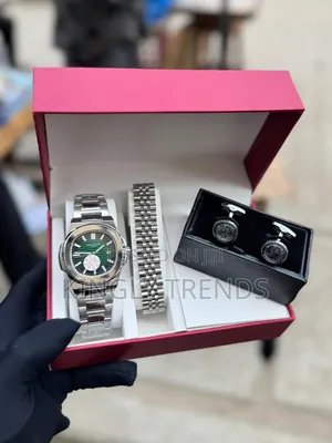 Patek Philippe Geneve Quality Chain Wristwatch