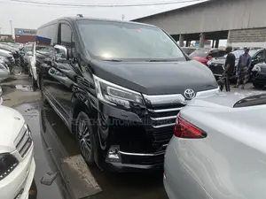 Toyota Granvia 2023 Black