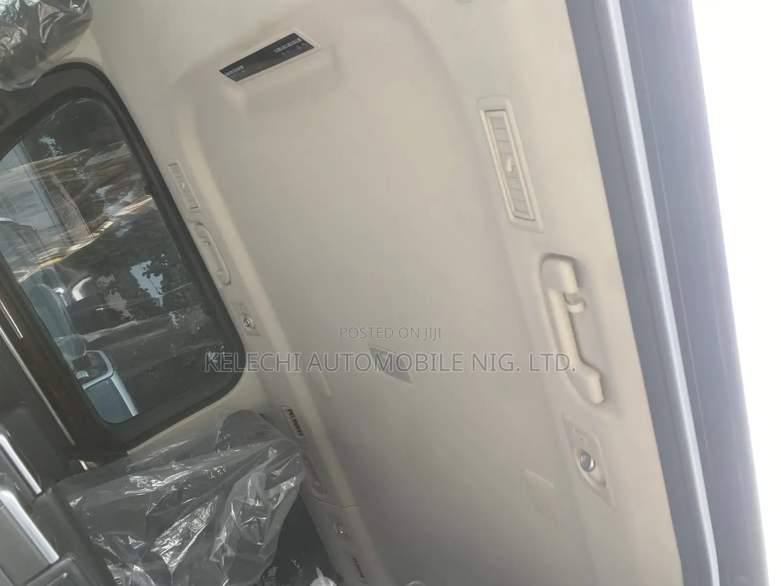 Toyota Granvia 2023 Black