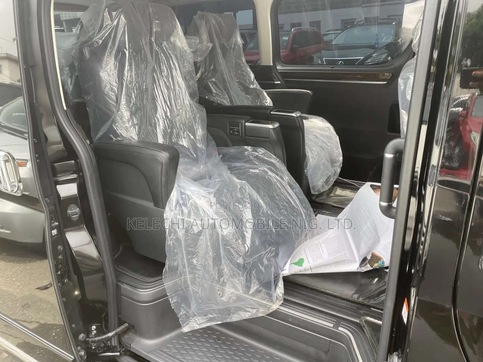 Toyota Granvia 2023 Black