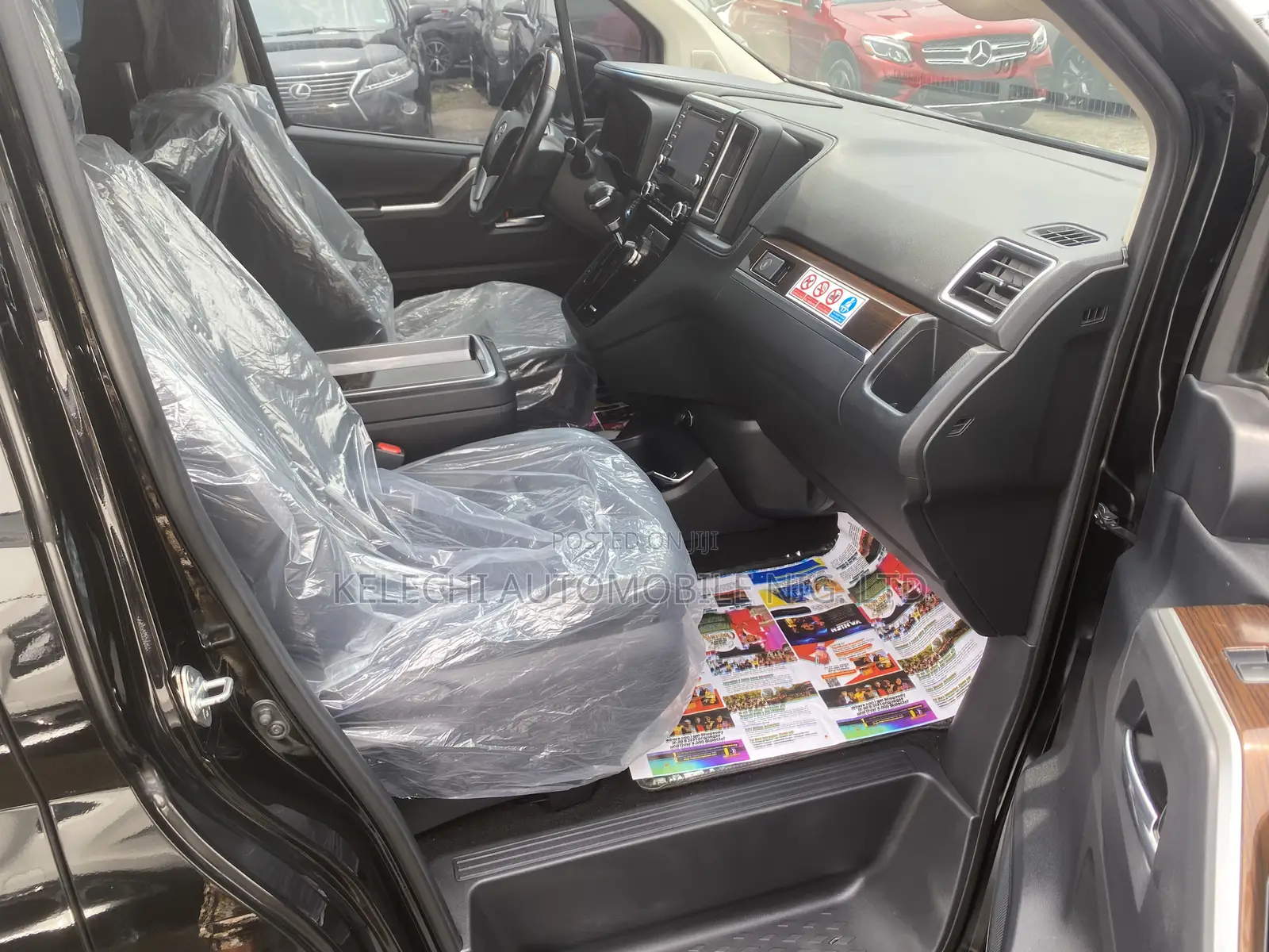 Toyota Granvia 2023 Black