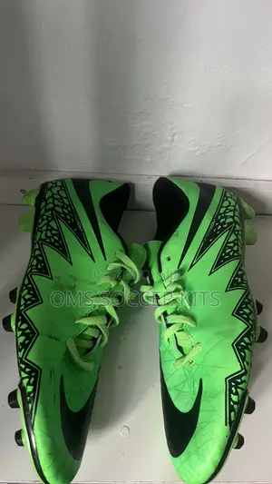 Nike Hypervenom Soccer Boot (Size 46)