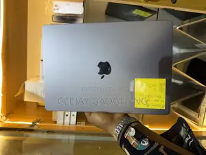 Laptop Apple MacBook Air 2024 M3 15-inch 16GB Apple M3 SSD 512GB