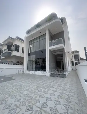 5bdrm Duplex in In A Secured Estate, Chevron for sale