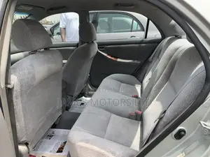 Toyota Corolla 2004 Silver