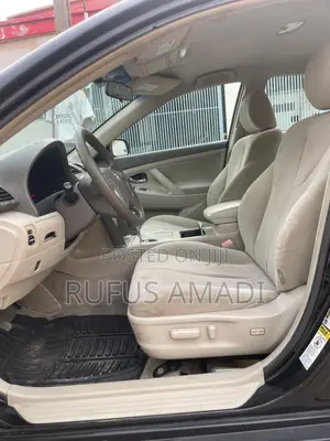 Toyota Camry LE 4dr Sedan (2.5L 4cyl 6AM) 2010 Black