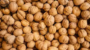 1kg Walnuts