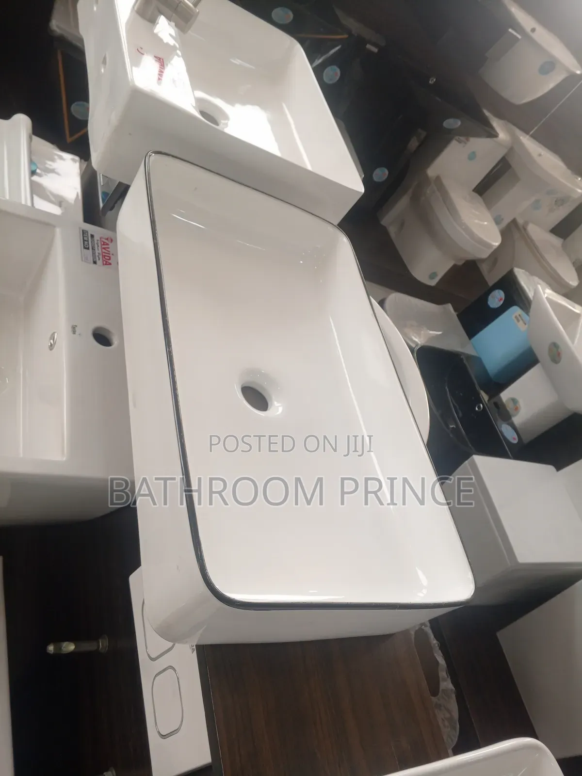 Square White Countertop Basin