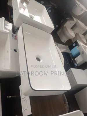Square White Countertop Basin