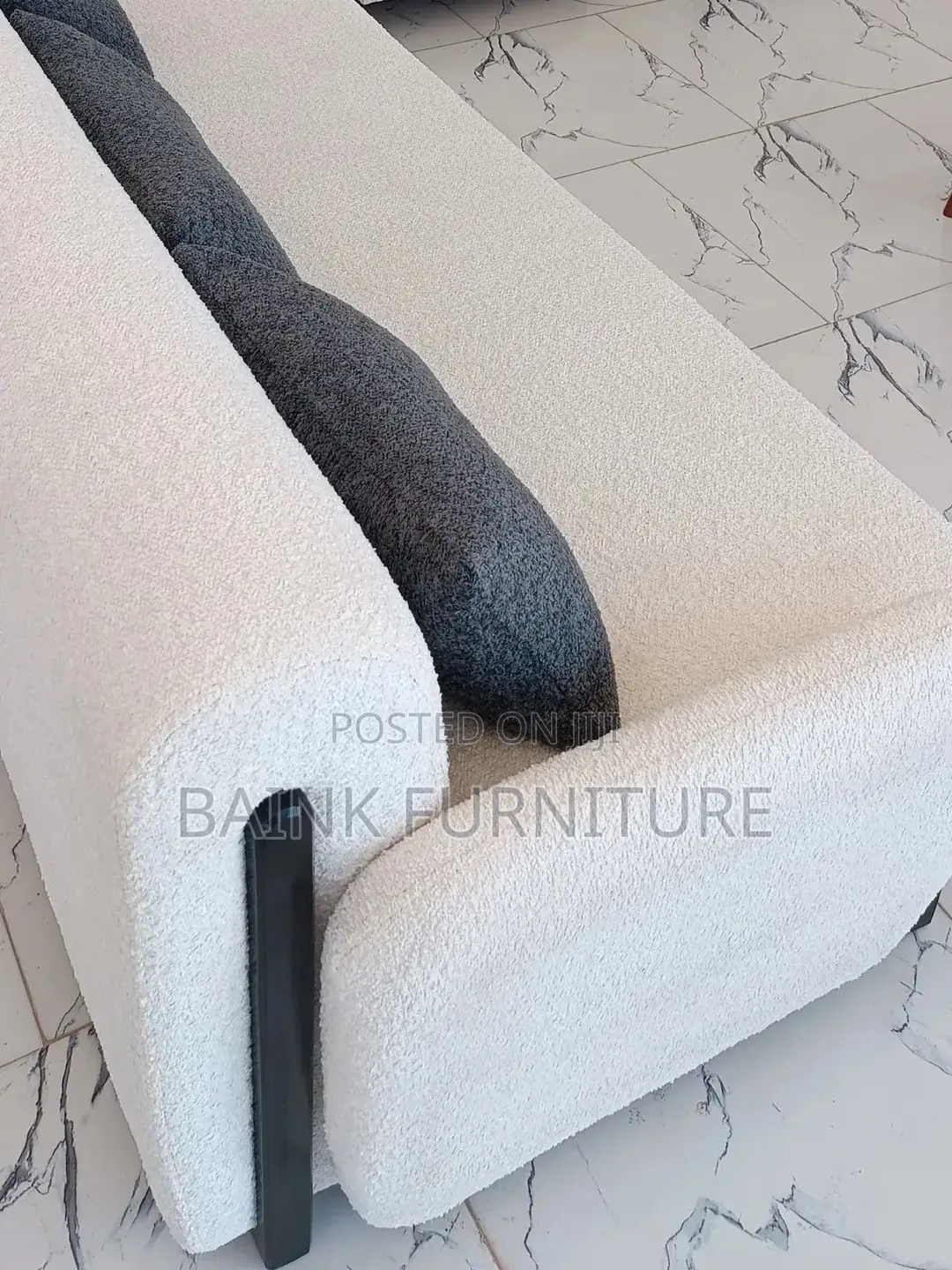 Bain’S Interior Sofa