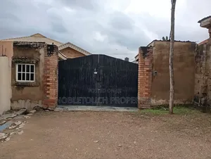 4bdrm Bungalow in All Saints College for sale