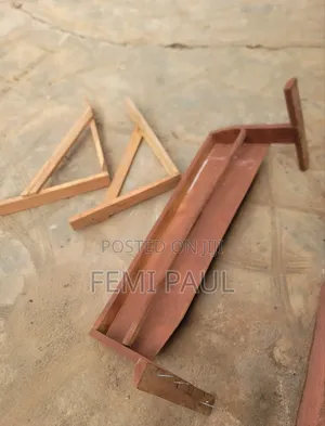 Wooden Wall Hanger Two-Legged Wooden Stand