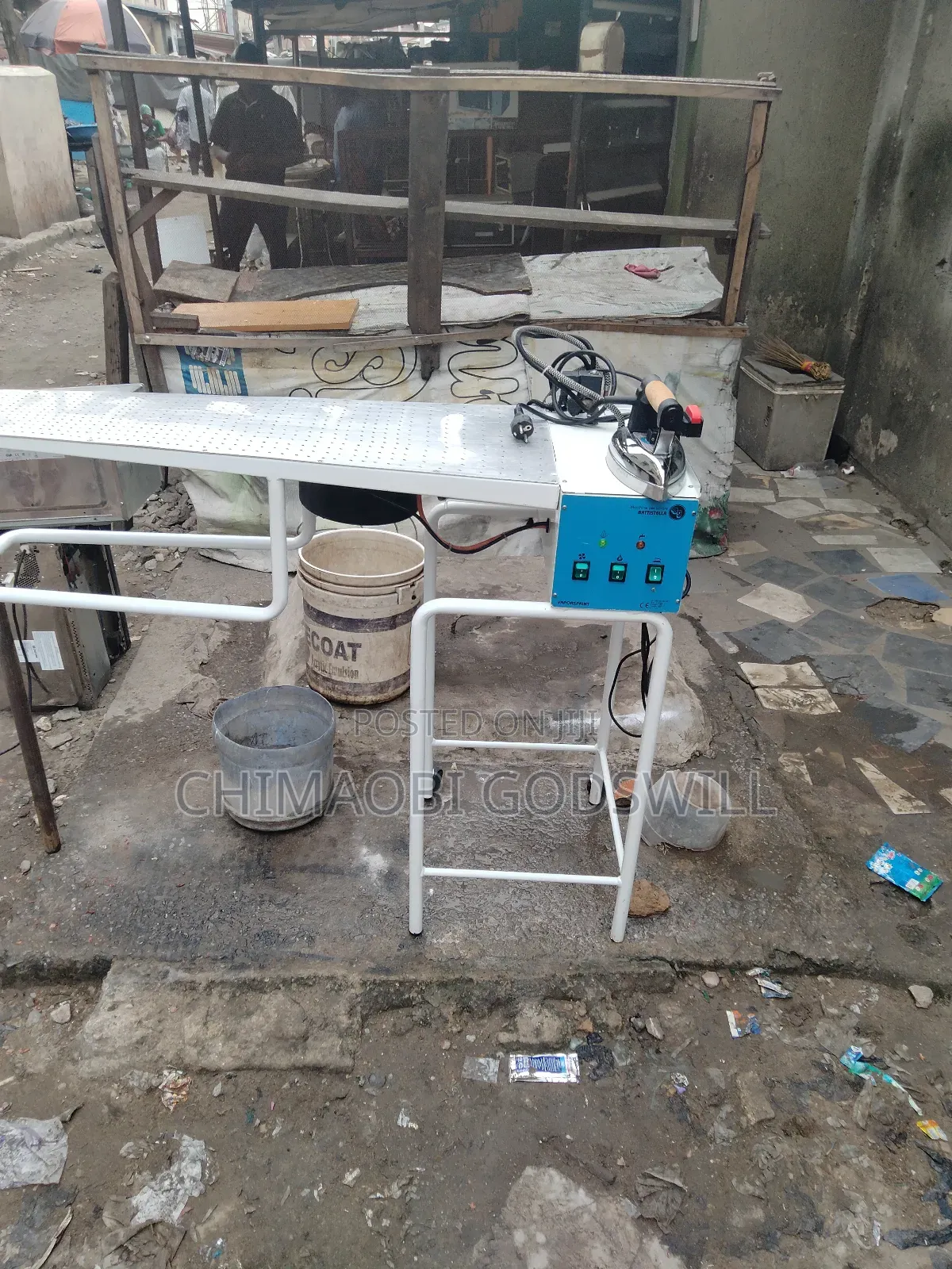 Original Single Face Ironing Table and Iron With Vacuum and Element