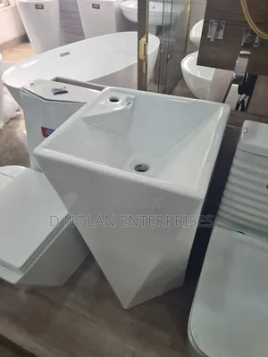 Modern Standing / Pedestal Wash Hand Basin