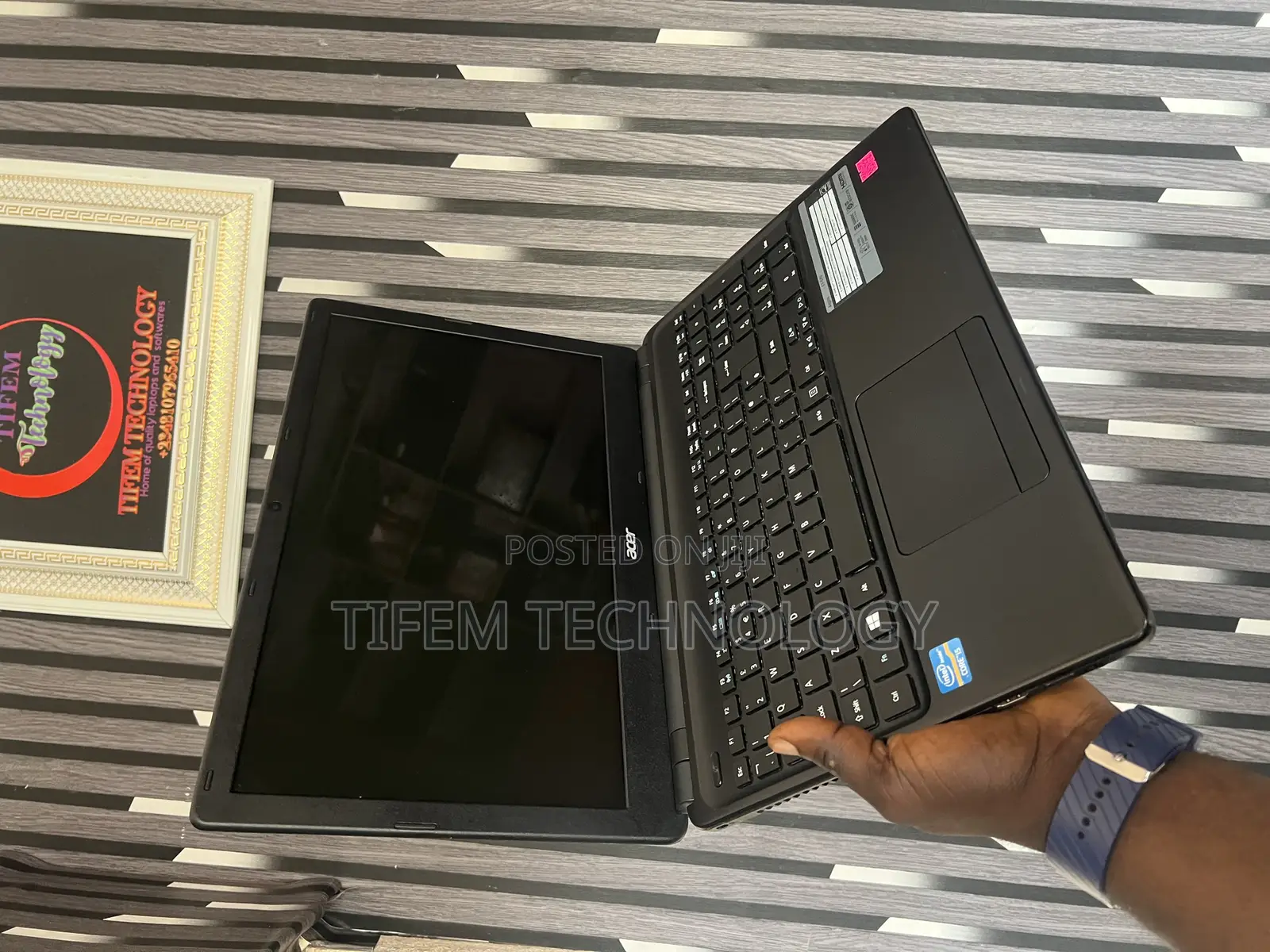 Laptop Acer Aspire E1-572 8GB Intel Core i5 HDD+SSD 500GB