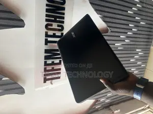 Laptop Acer Aspire E1-572 8GB Intel Core i5 HDD+SSD 500GB