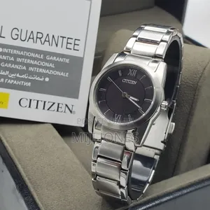 "Citizen Femme Chain Glam"