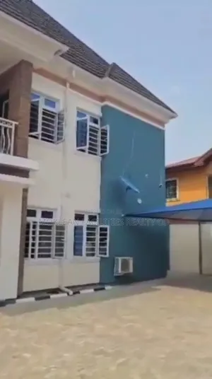 Furnished 6bdrm Duplex in Egbeda for sale