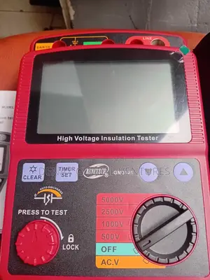 High Voltage Insulation Tester