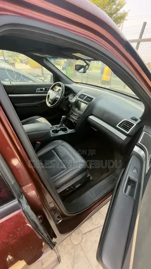 Ford Explorer 2016 Maroon