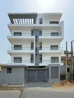 3bdrm Apartment in Lekki Phase 1 for sale