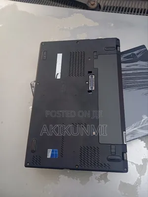 Laptop Lenovo ThinkPad X240 4GB Intel Core i5 HDD 500GB